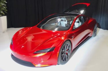 Tesla Sets October First Roadster Reveal Date