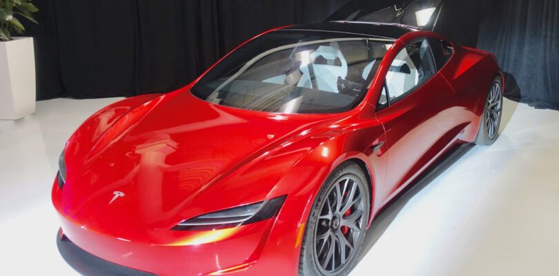 Tesla Sets October First Roadster Reveal Date