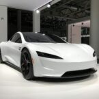 Chinese Family EVs Versus Luxury Three Rows in UAE